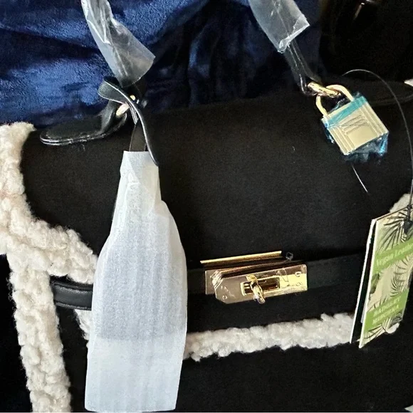 Badgley Mischka
Suede/shearling trim crossbody satchel - Picture 4 of 7